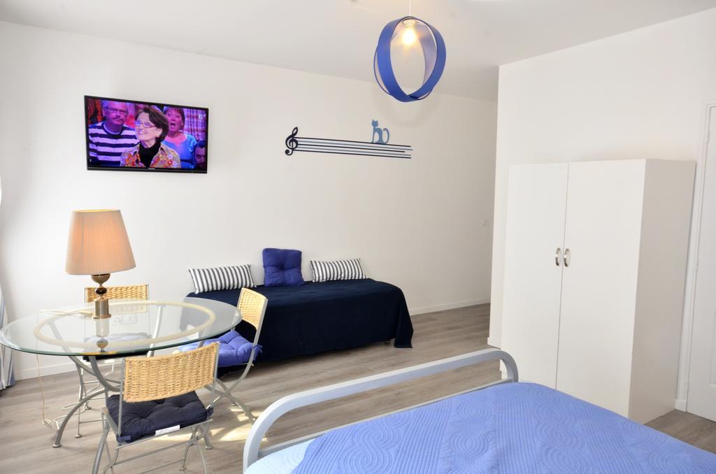 Hotel De La Villa Biron Saint-Ouen  Extérieur photo